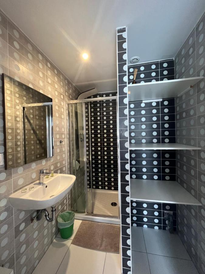 مارينيان Appartement 4 Personnes, Aeroport Marseille المظهر الخارجي الصورة