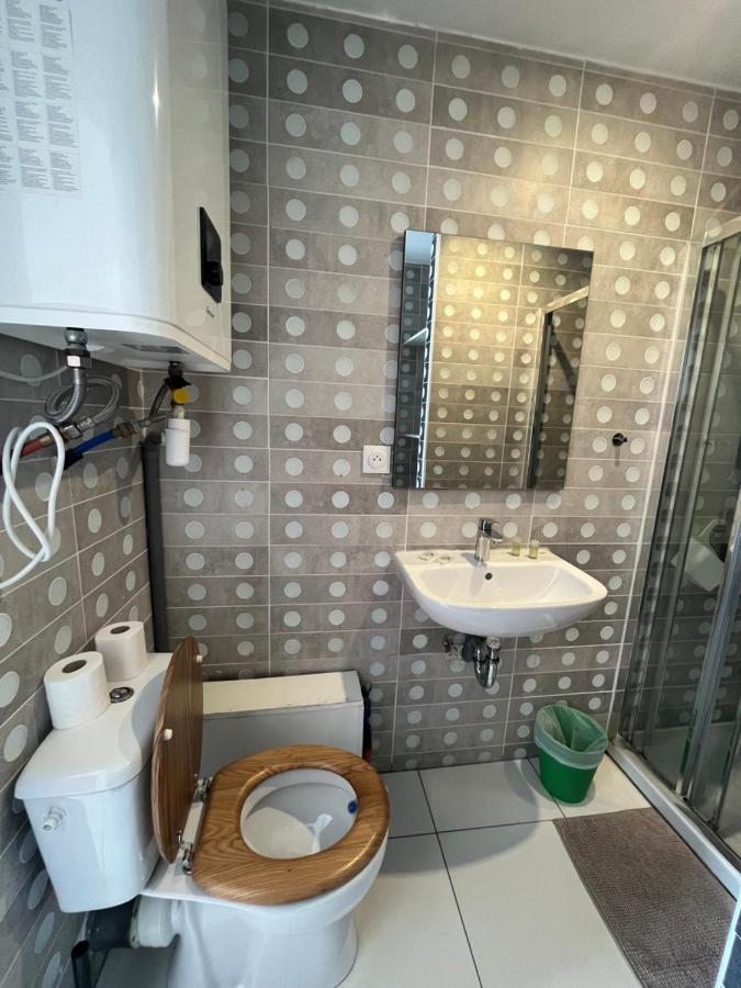 مارينيان Appartement 4 Personnes, Aeroport Marseille المظهر الخارجي الصورة